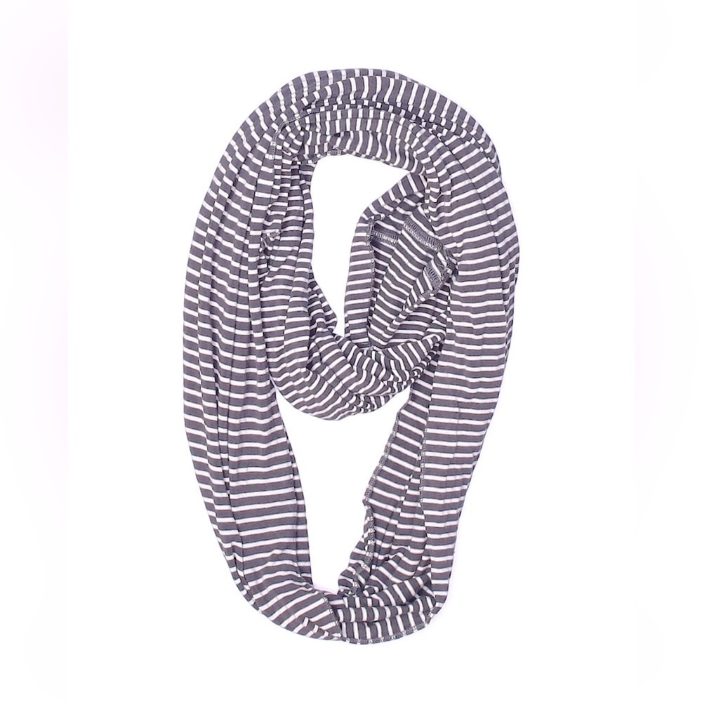 🆕 REVOLVE LA MADE Ribbed Infinity Scarf gray and white stripe one size fits all